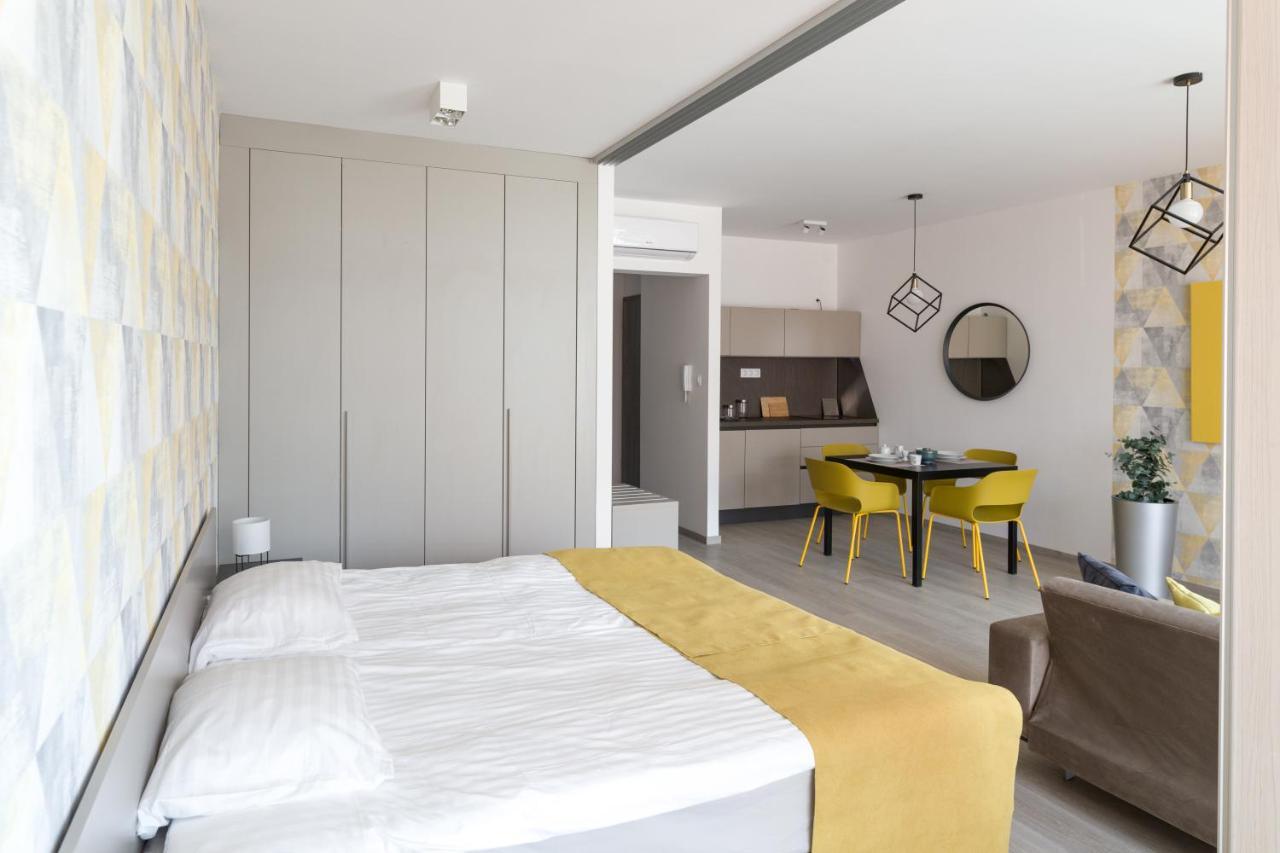 Parizs Garden Apartments Debrecen Eksteriør bilde