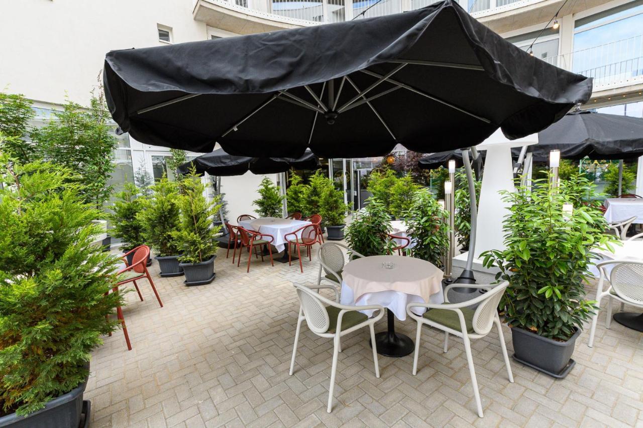 Parizs Garden Apartments Debrecen Eksteriør bilde