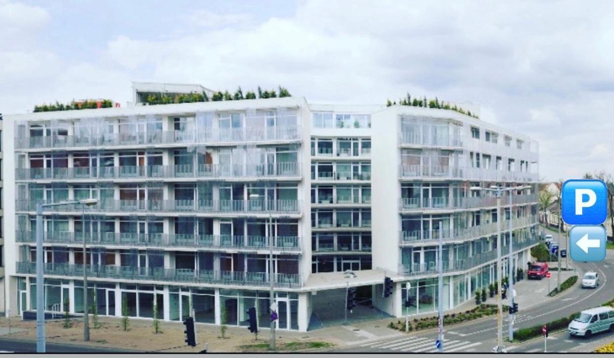 Parizs Garden Apartments Debrecen Eksteriør bilde